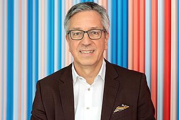 Portrait Picture of Prof. Dr. Markus Hölzle