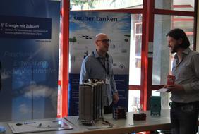 Exzellenzstrategie POLiS (Post Lithium Storage Cluster of Excellence)  stellt sich beim Dies Academicus vor. 