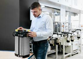 ZSW and EKPO build an open fuel cells development platform for the industry