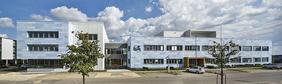 Das eLaB verfügt über 10.000 m² Forschungsfläche, die neue Forschugnsplattform mit 3.600 m² ist im langen 4. Gebäudeteil untergebracht. (Bild: ZSW/ M. Duckek) 