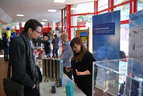 Exzellenzstrategie POLiS (Post Lithium Storage Cluster of Excellence)  stellt sich beim Dies Academicus vor. 