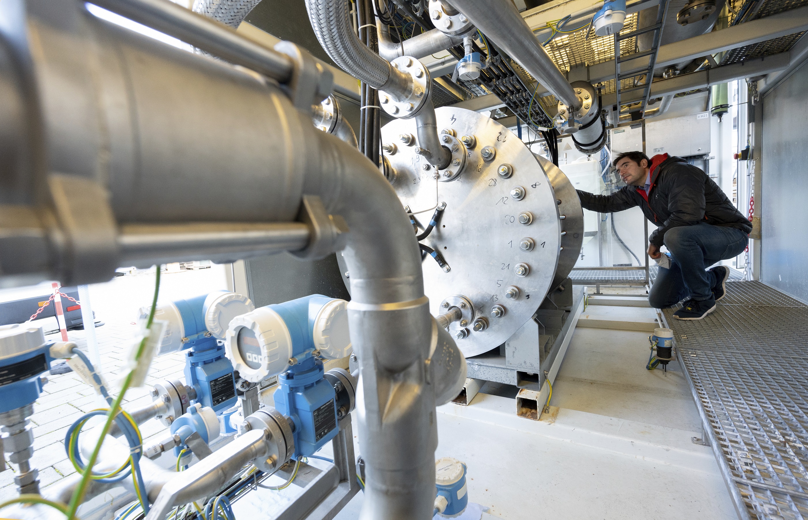 ZSW: Erstes Test- und Innovationszentrum für Elektrolyse eröffnet